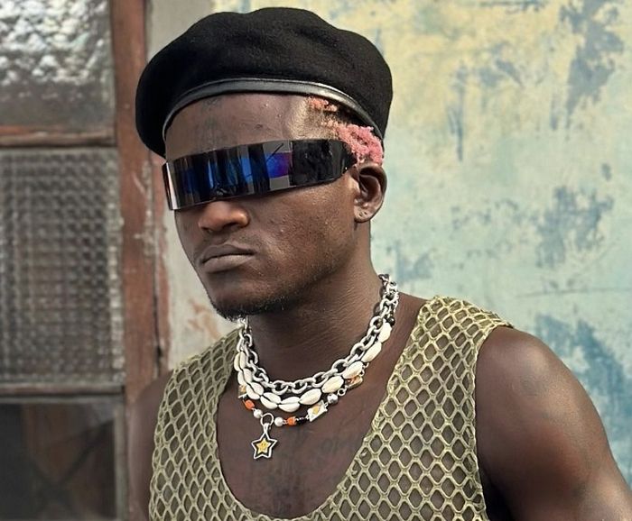 "They no give us Award but God give us grace" - Portable claps back at Headies (video)
